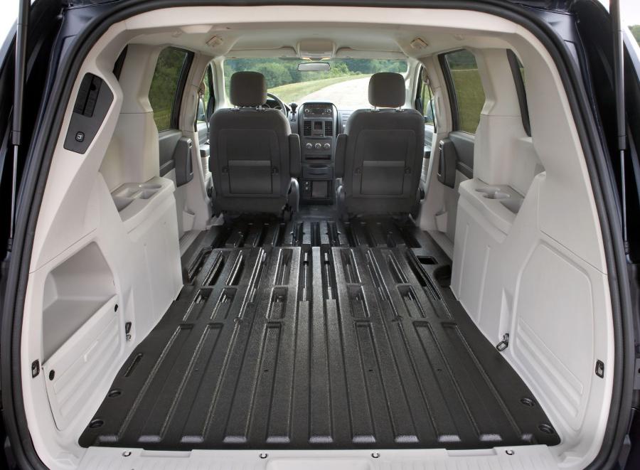  Dodge Grand Caravan Cargo Van 2007 года  (фото 3 из 9)